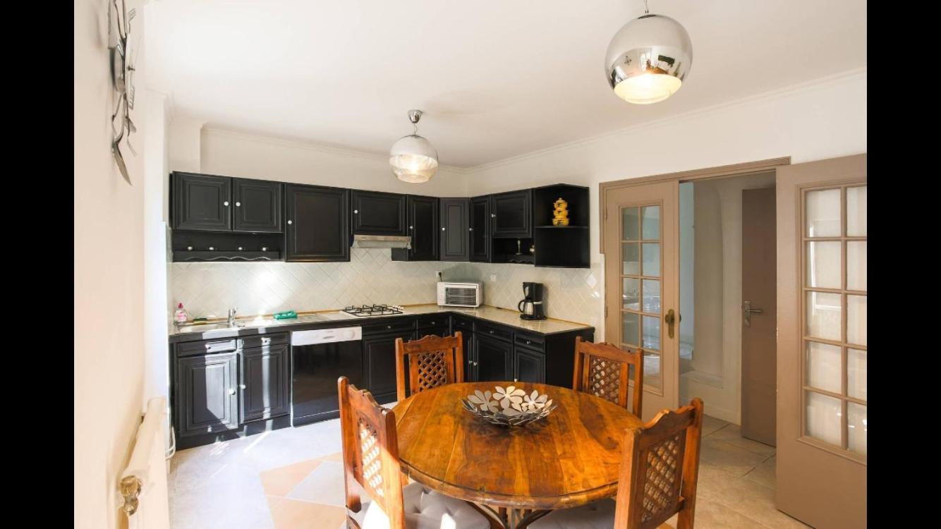 Villa Laetitia - Appt De Charme Avec Parking - Nice Nord Eksteriør bilde